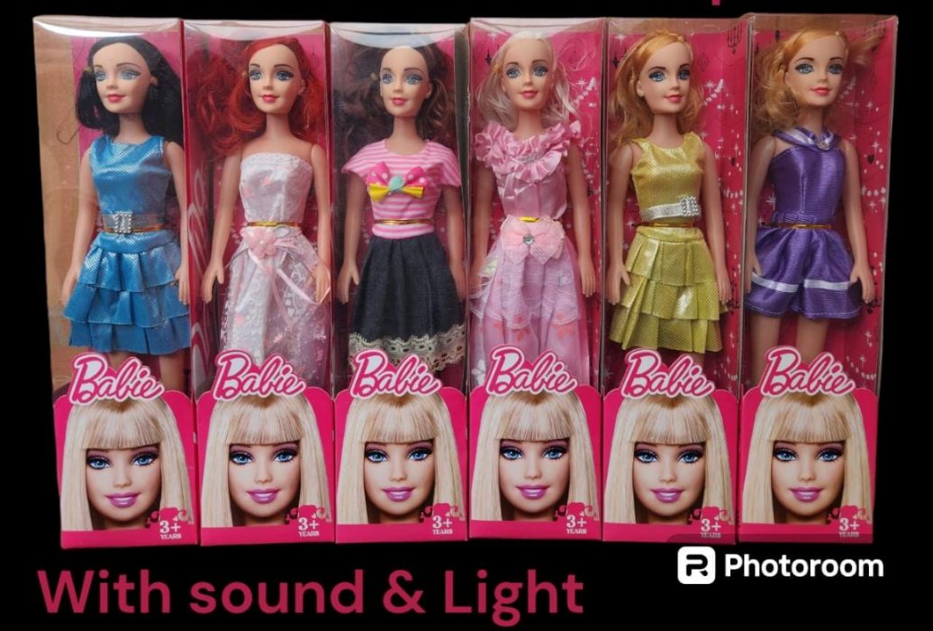BARBIE DOLL SET OF 5